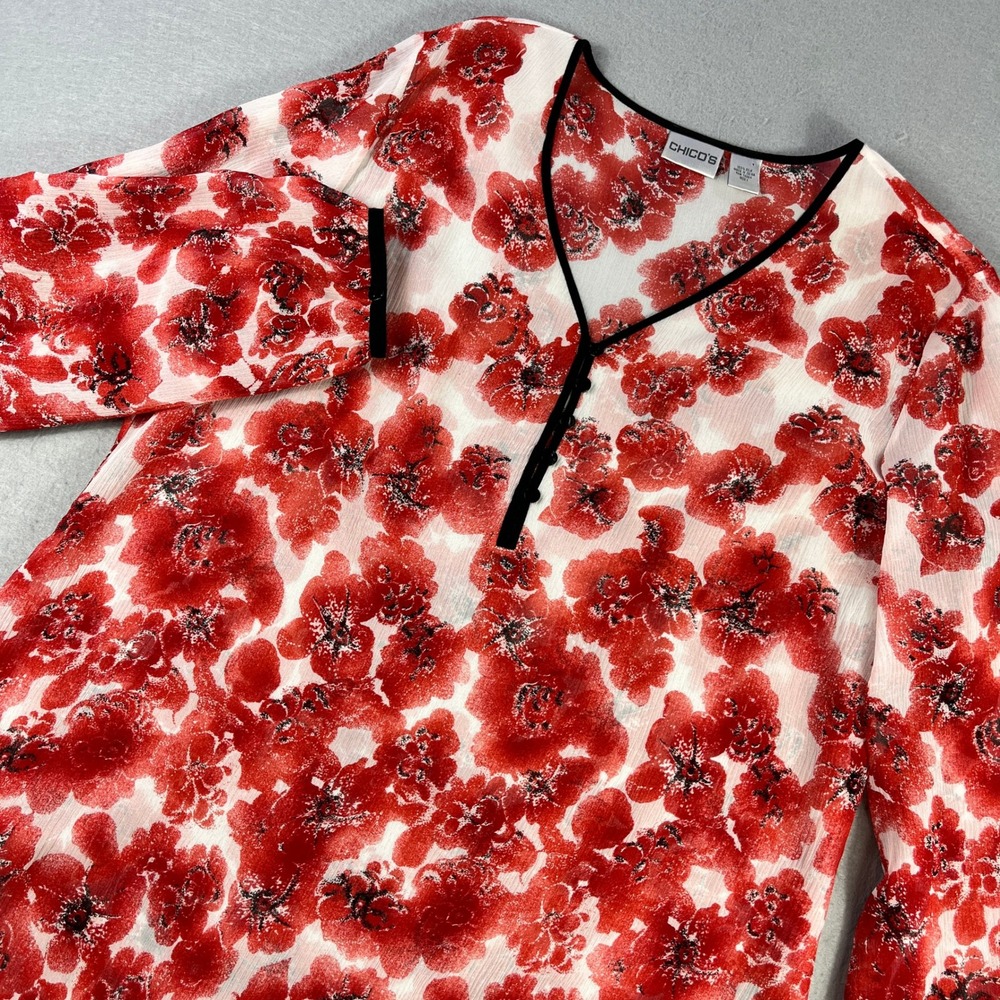 Chicos 100% Silk Floral Blouse Red White Poppy Print V-Neck Size 1 M Long Sleeve